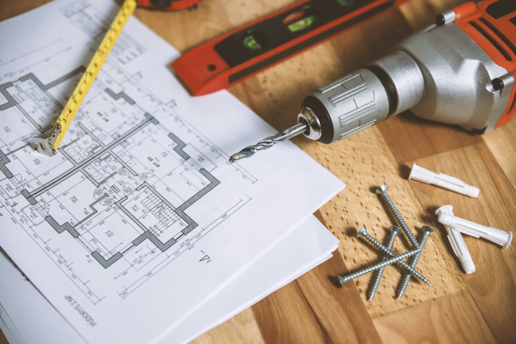 10 pasos para invertir en vivienda con éxito Encontrar una buena vivienda y conocer sus características te ayudará a saber su valor.